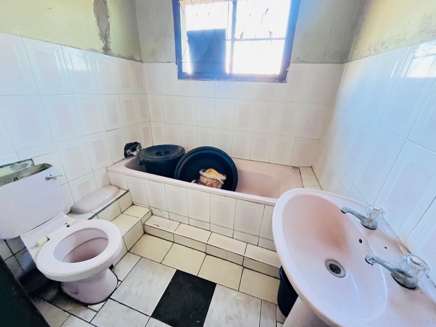 2 Bedroom Property for Sale in Mdantsane Nu 15 Eastern Cape